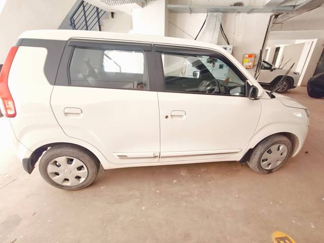 https://images10.gaadi.com/usedgaadi-sellcar/UsedCar/ad12b17a-48c7-468a-b331-382c74139b95/b5db5aab-5707-4f89-ac87-90b311a5018a.jpeg?imwidth=6402