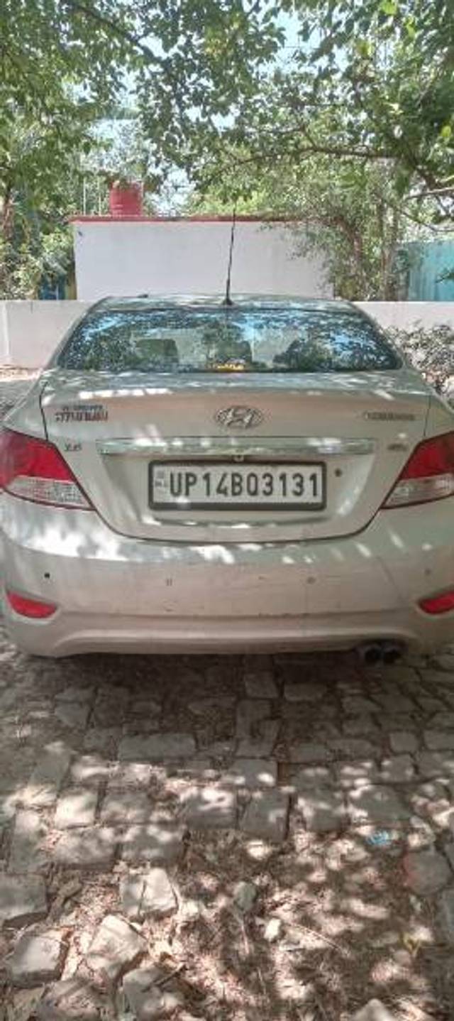 https://images10.gaadi.com/usedgaadi-sellcar/UsedCar/ad14b95d-6a51-47ff-a26d-805b08e92604/3c6ac679-86d1-4bf6-b28b-d2eaa073b7f5.jpg?imwidth=6401