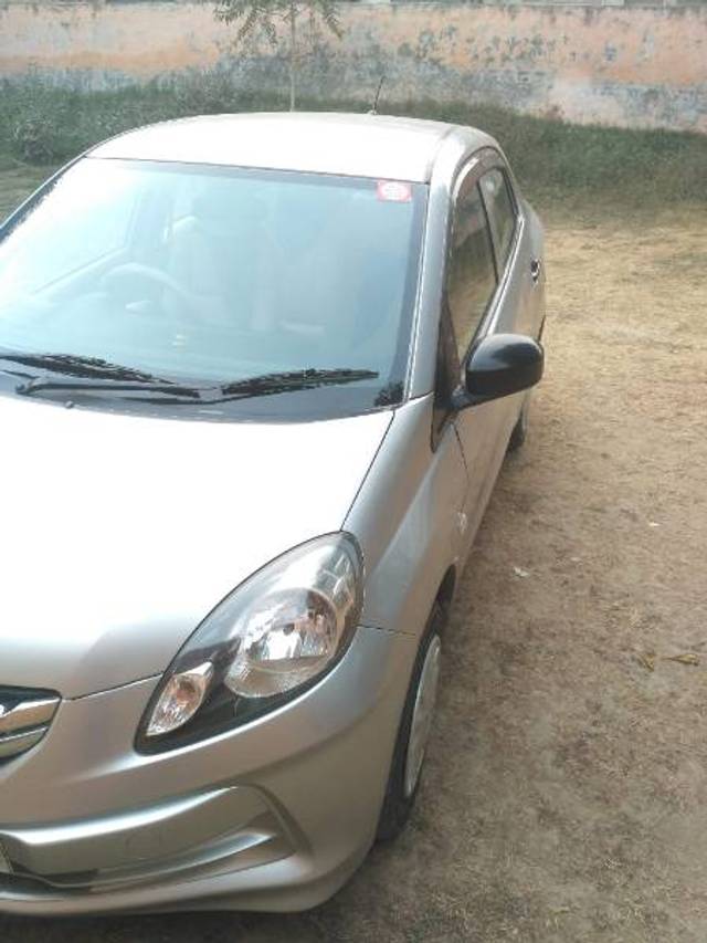 https://images10.gaadi.com/usedgaadi-sellcar/UsedCar/ad221598-9673-406d-82b1-5dab2fba3026/ad6e2750-5cab-4f65-a4af-2fac6cdc6ad4.jpg?imwidth=6401