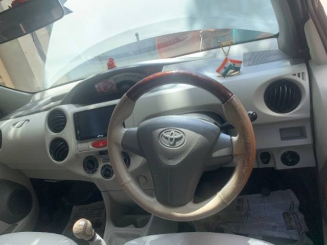 https://images10.gaadi.com/usedgaadi-sellcar/UsedCar/ad8a3344-8e0d-4fe5-8631-660e85988152/0d7527f6-7c99-4eb0-ac4b-6e849f224805.jpeg?imwidth=6402