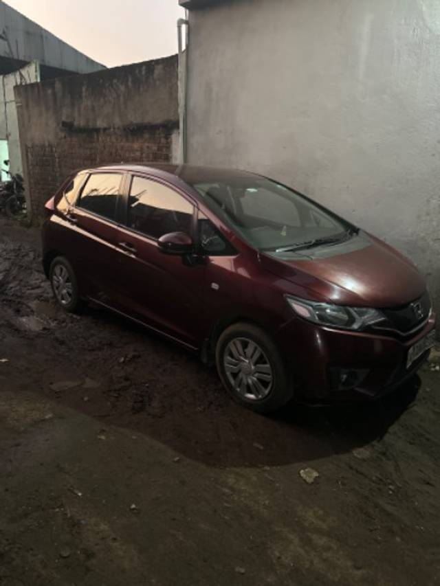 https://images10.gaadi.com/usedgaadi-sellcar/UsedCar/ad92711f-56de-4b8f-bc95-ce686aaccf4b/2099dbeb-2c0d-4632-a748-f2846e6134ef.jpg?imwidth=6400