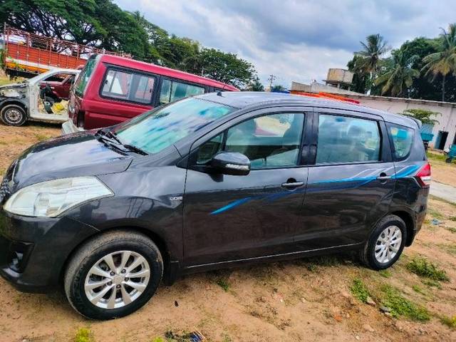 https://images10.gaadi.com/usedgaadi-sellcar/UsedCar/ad96dc45-b02a-4bfb-a822-e8b0a13f201f/81951c2b-3b1e-4b1a-83d7-4de356aa5c94.jpg?imwidth=6402