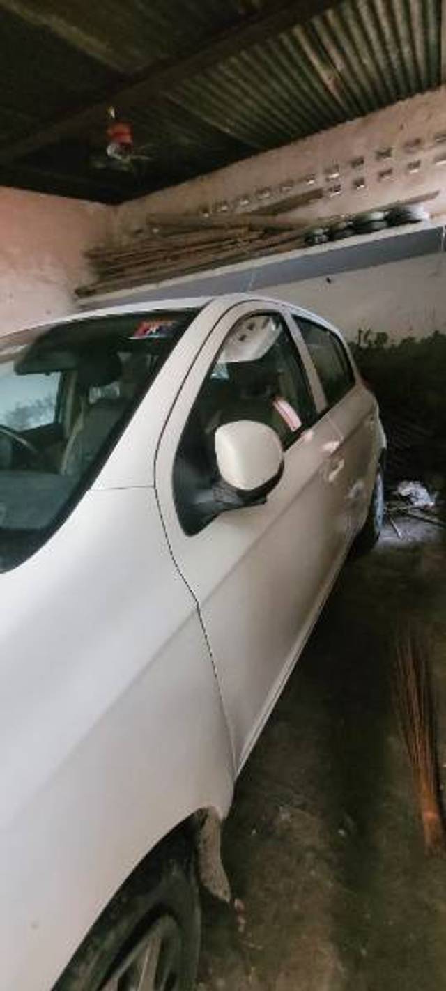 https://images10.gaadi.com/usedgaadi-sellcar/UsedCar/ad9d53b0-3744-4cbc-b27a-33d90b87d131/4a0a0756-4b26-440f-ac92-de0fa1a067fb.jpg?imwidth=6400