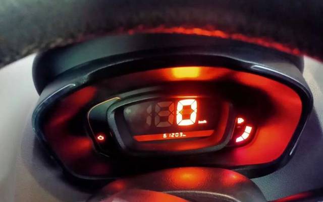 https://images10.gaadi.com/usedgaadi-sellcar/UsedCar/adc3a2e4-5e31-4ea4-8db2-7db40d330a90/ddd947a6-137b-4f7d-ace3-427db4a7c588.jpeg?imwidth=6401
