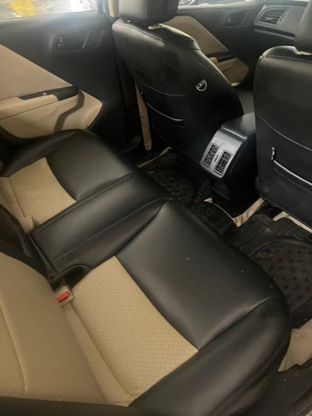 https://images10.gaadi.com/usedgaadi-sellcar/UsedCar/ae3d64ea-5af7-4aa2-ad88-2b4f327b85ee/61ddbac1-6240-462f-998b-51183e543dd1.jpeg?imwidth=6401