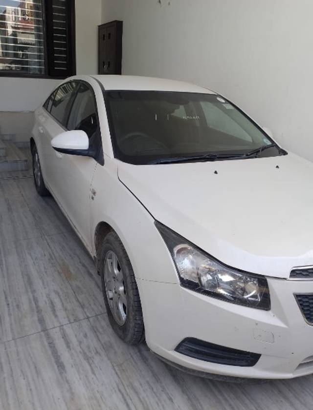 https://images10.gaadi.com/usedgaadi-sellcar/UsedCar/ae750a9f-d6ce-4203-973d-76ff7d81c6a0/8487b608-ef78-48af-bd71-03a607e7a651.jpeg?imwidth=6400