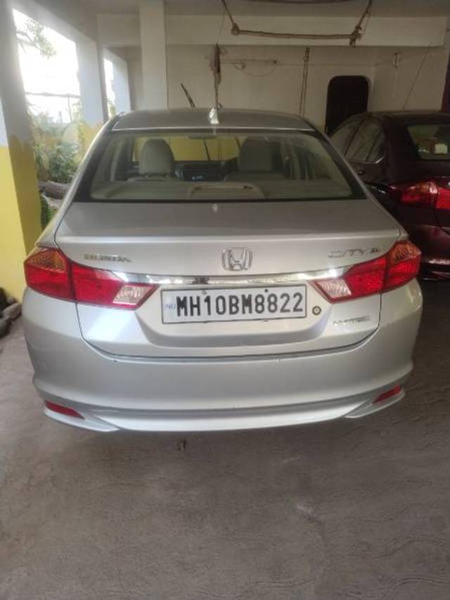 https://images10.gaadi.com/usedgaadi-sellcar/UsedCar/aec78371-4ffd-47e8-b3f3-dc55dbf5b744/404a9050-8264-416b-86b2-23427873882e.jpg?imwidth=6401