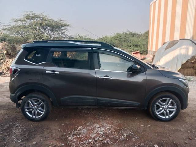 https://images10.gaadi.com/usedgaadi-sellcar/UsedCar/af38a00e-6e0d-410d-9a8e-18d4e404bda8/d97917ae-8c1b-4673-89b4-dca866654710.jpg?imwidth=6401