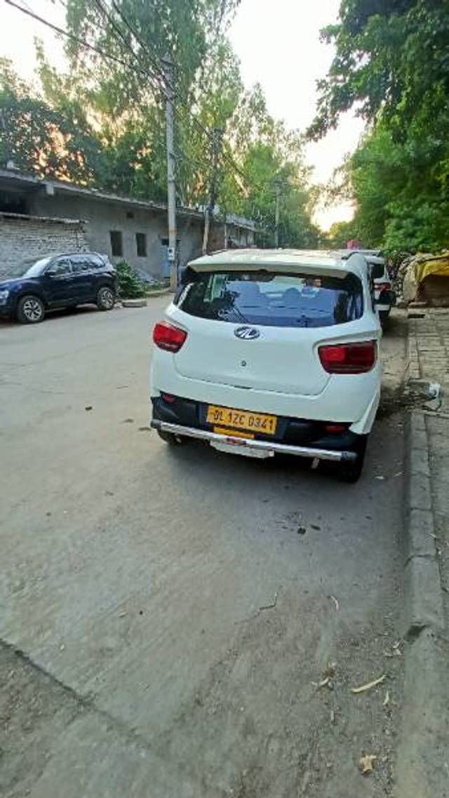 https://images10.gaadi.com/usedgaadi-sellcar/UsedCar/afafa7cb-b430-4fb7-a36a-558651024e09/2f2b1989-76a4-40b3-8113-f71f74fc91d1.jpg?imwidth=6400