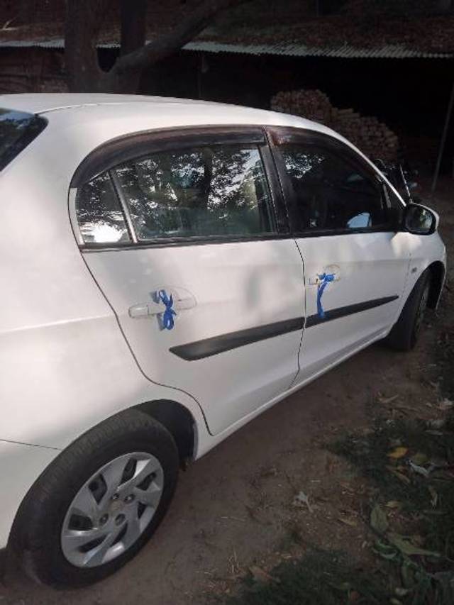 https://images10.gaadi.com/usedgaadi-sellcar/UsedCar/afbccd91-189e-4b97-b745-7764bffe2e9a/92bf32ad-63f7-4fb1-a311-9a8a8036159e.jpg?imwidth=6401