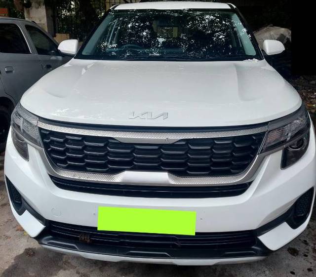 https://images10.gaadi.com/usedgaadi-sellcar/UsedCar/afe87238-a5f8-4879-8818-28587d7a5638/6b856cc1-72c7-4d7a-a778-7870b2934333.jpg?imwidth=6401