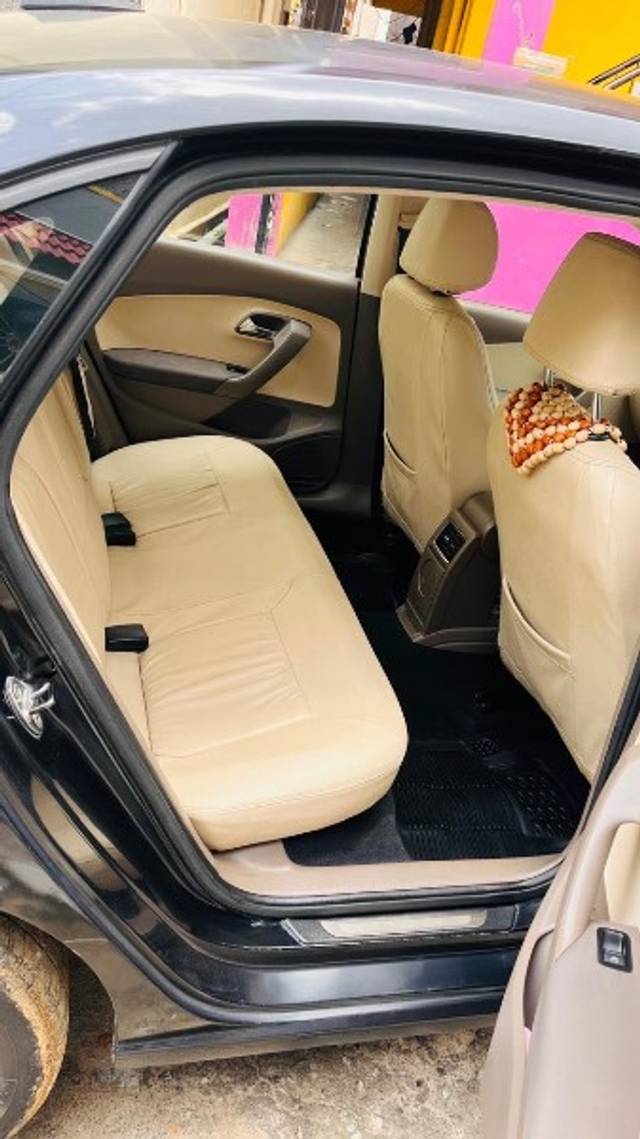 https://images10.gaadi.com/usedgaadi-sellcar/UsedCar/b00826f5-3102-432f-9ef7-bb6f1fa139a6/39105ffe-d192-4b76-b0f8-b8433a3743b8.jpg?imwidth=6401