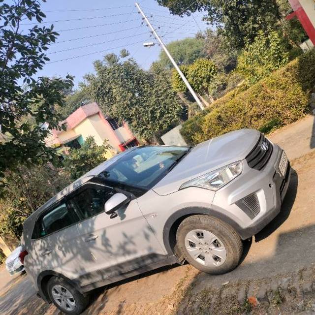 https://images10.gaadi.com/usedgaadi-sellcar/UsedCar/b01cc00e-a2a7-4bf6-9d20-d73c8af242d2/43522d91-d100-4481-a59f-c4ab2ad39544.jpg?imwidth=6401