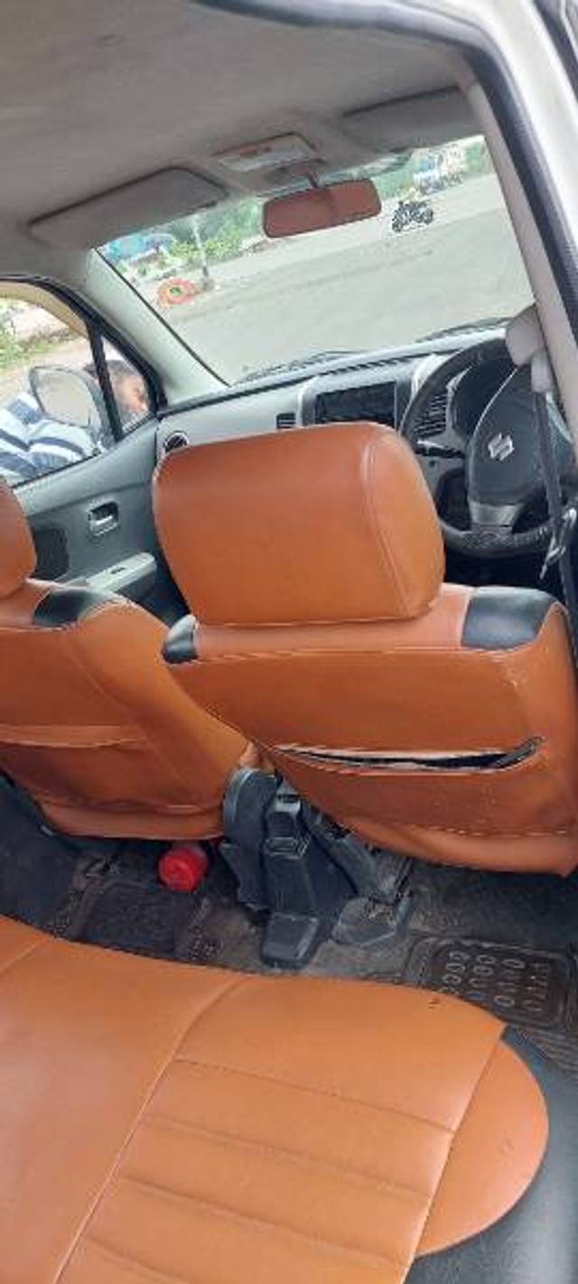 https://images10.gaadi.com/usedgaadi-sellcar/UsedCar/b02507eb-e6e0-4303-b7c4-465fa34935f3/567ccc5a-2bab-4b10-a7e0-0d85fd09b21b.jpg?imwidth=6402