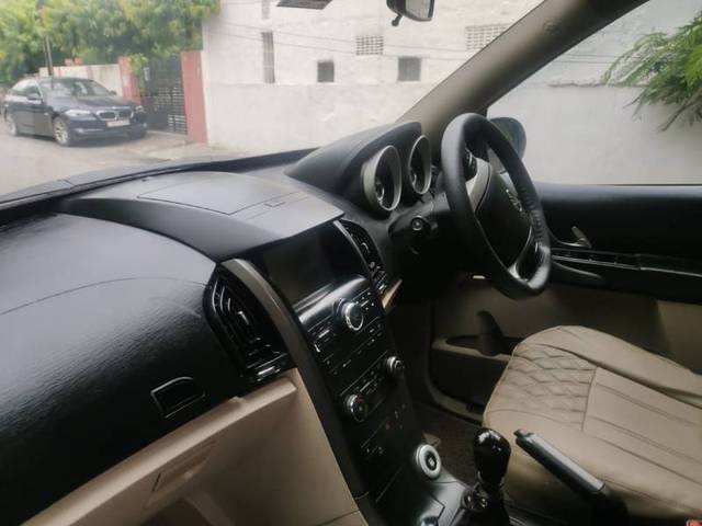 https://images10.gaadi.com/usedgaadi-sellcar/UsedCar/b06520dc-8ac4-4d08-8165-4e595a008745/7d75b4bb-7814-4c9c-886f-e4b078801697.jpg?imwidth=6402