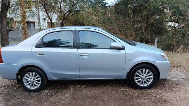 https://images10.gaadi.com/usedgaadi-sellcar/UsedCar/b06bab41-e7f9-4b44-bdd1-125a7783f147/ff233fec-77cf-4437-8733-45f8ac7e0efa.jpg?imwidth=6401