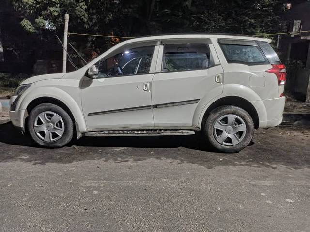 https://images10.gaadi.com/usedgaadi-sellcar/UsedCar/b07bd00e-1c57-449f-8acd-0f9ad9e1a3a8/5079dc15-f5ab-460c-b825-cd2f67b244a8.jpg?imwidth=6401