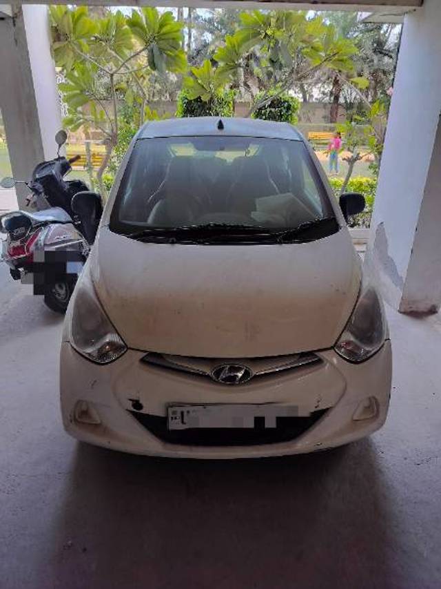 https://images10.gaadi.com/usedgaadi-sellcar/UsedCar/b0889528-c749-4bd7-9f8d-b913fb46c0cb/3810cb00-5cab-4d08-ad05-288c5cc667b1.jpg?imwidth=6400