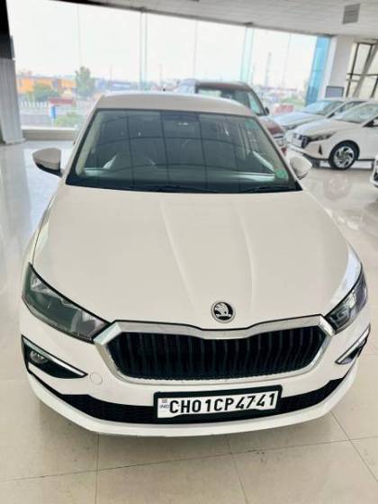 Skoda Slavia 1.0 TSI Ambition Skoda Slavia 1.0 TSI Ambition