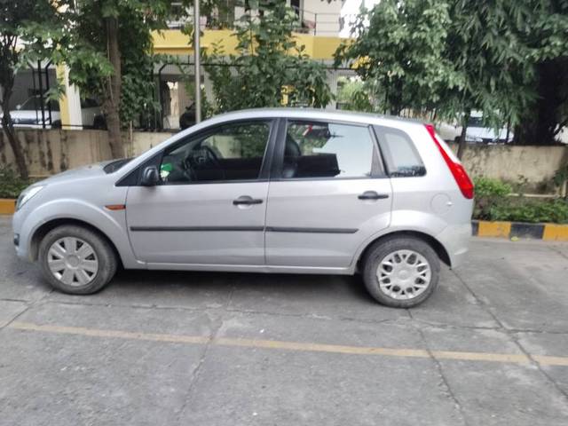 https://images10.gaadi.com/usedgaadi-sellcar/UsedCar/b0f46178-f076-4e8b-b2f2-9162bb6319ce/ab3aab83-3887-42ac-b115-6752cea3c08a.jpg?imwidth=6402