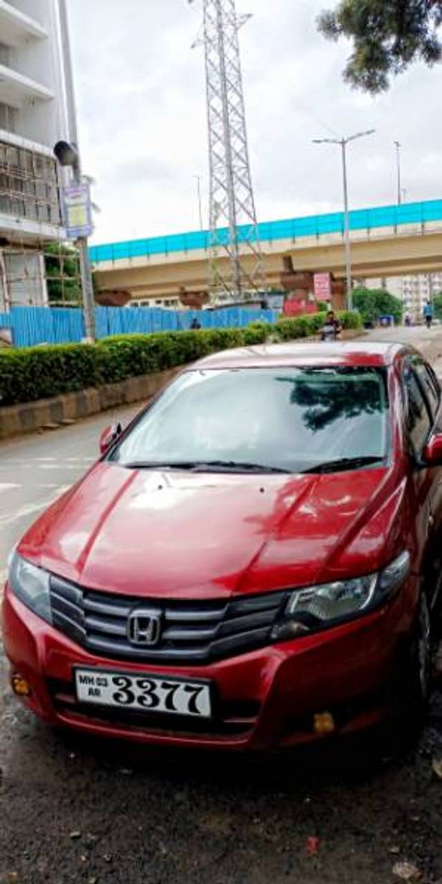 https://images10.gaadi.com/usedgaadi-sellcar/UsedCar/b0f4709a-828c-48bb-bc4d-5384945583ee/128638a9-ace0-4b17-8d2a-d78a45c2f51a.jpg?imwidth=6402