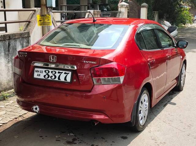 https://images10.gaadi.com/usedgaadi-sellcar/UsedCar/b0f4709a-828c-48bb-bc4d-5384945583ee/9de46aa3-66e1-47e5-a140-1836e845b8cd.jpg?imwidth=6401
