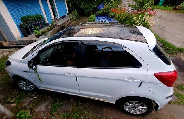 https://images10.gaadi.com/usedgaadi-sellcar/UsedCar/b17bad84-a024-4089-a91b-0b7fffdbc93d/fff59470-ac10-4210-b95b-37393c1f61eb.jpg?imwidth=6401