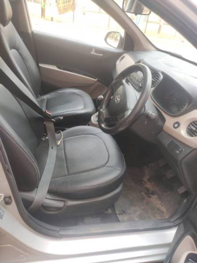 https://images10.gaadi.com/usedgaadi-sellcar/UsedCar/b1985e02-bcd2-463d-8cad-8286b881ee47/357582c5-77cc-4f87-b7ee-2d6c1cf84781.jpg?imwidth=6402