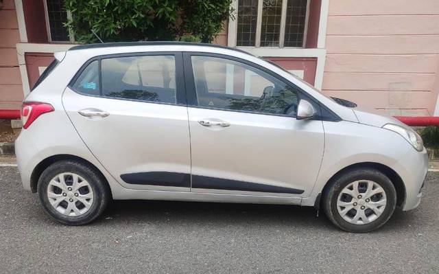 https://images10.gaadi.com/usedgaadi-sellcar/UsedCar/b1985e02-bcd2-463d-8cad-8286b881ee47/ba414978-658d-42c3-802e-ed4ade003600.jpg?imwidth=6401