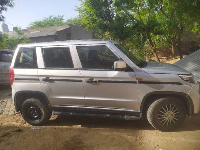 https://images10.gaadi.com/usedgaadi-sellcar/UsedCar/b1cbe35c-928d-4663-83b0-0e741d06f9aa/155777db-d326-47b6-92e2-ea831fd92b50.jpg?imwidth=6401