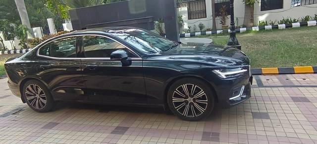https://images10.gaadi.com/usedgaadi-sellcar/UsedCar/b25650d3-e7d8-4000-aad7-42fcdc24b8ad/b4372af6-a30d-4c09-83af-bd24a8e2d3b4.jpg?imwidth=6401