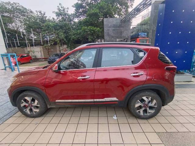 https://images10.gaadi.com/usedgaadi-sellcar/UsedCar/b261fc76-83c0-4ebe-8375-dd14246eb42d/561a3c2b-b3f4-4b1a-821b-f8fd034e2600.jpg?imwidth=6400