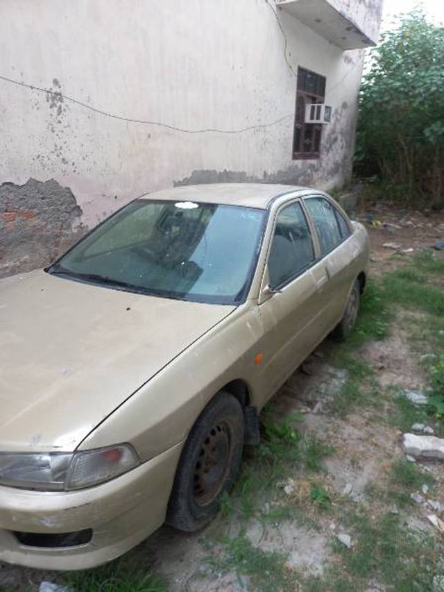 https://images10.gaadi.com/usedgaadi-sellcar/UsedCar/b2a83ea4-b623-4065-afb3-81c567879630/5092c1be-9bd5-4b4b-a375-6ec95b3aeb13.jpg?imwidth=6402