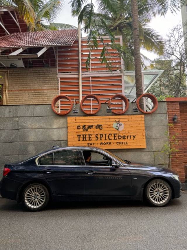 https://images10.gaadi.com/usedgaadi-sellcar/UsedCar/b2d4ba88-dcf8-4a71-8400-16ab7c4880f8/e700712b-8439-4f66-9f83-549c230b273b.jpg?imwidth=6401