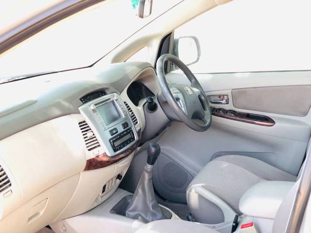 https://images10.gaadi.com/usedgaadi-sellcar/UsedCar/b2e45bc4-5610-4b39-b735-62363afeec44/64e013f6-ac28-42fd-88f0-1052be18e75a.jpg?imwidth=6402