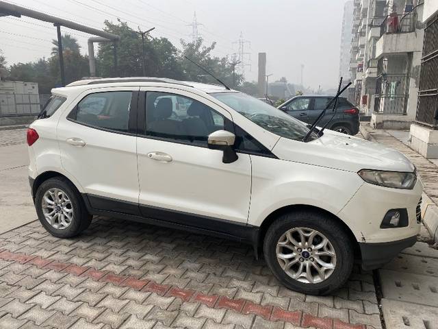 https://images10.gaadi.com/usedgaadi-sellcar/UsedCar/b3228312-1c9d-4e51-b177-77d5142fa24d/fd446014-2c3b-40e4-bcb7-a2af54153e38.jpeg?imwidth=6400