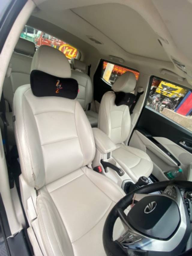 https://images10.gaadi.com/usedgaadi-sellcar/UsedCar/b339d0e6-8248-4770-80e0-ad3b0d9c36bd/04ffc665-ef01-4366-91fe-788cfdbdee42.jpeg?imwidth=6402