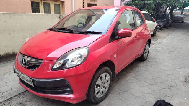 https://images10.gaadi.com/usedgaadi-sellcar/UsedCar/b3457a58-8902-4479-bfce-4b291c8be297/d8e16bc3-4dd1-443c-82c0-71d1724ab9c6.jpeg?imwidth=6400