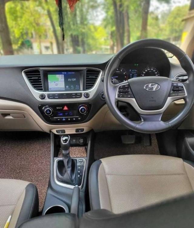 https://images10.gaadi.com/usedgaadi-sellcar/UsedCar/b365f9e5-c316-4bbd-9af1-010e2eea72c4/80c2aad7-ecc1-4bb8-b761-c1f4fb7644cd.jpg?imwidth=6402