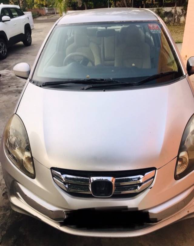 https://images10.gaadi.com/usedgaadi-sellcar/UsedCar/b3afd7bb-8807-4ac6-b2a5-ed886684f897/b9eee113-b6b1-4a67-a4cb-de3c761aef6e.jpeg?imwidth=6400