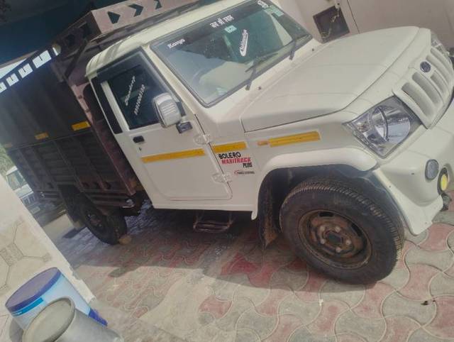 https://images10.gaadi.com/usedgaadi-sellcar/UsedCar/b3e91b3f-ec5c-4f10-bccd-b4aa77ee5e27/71f36a84-72f1-47ce-b0ca-d2d301e16815.jpg?imwidth=6402
