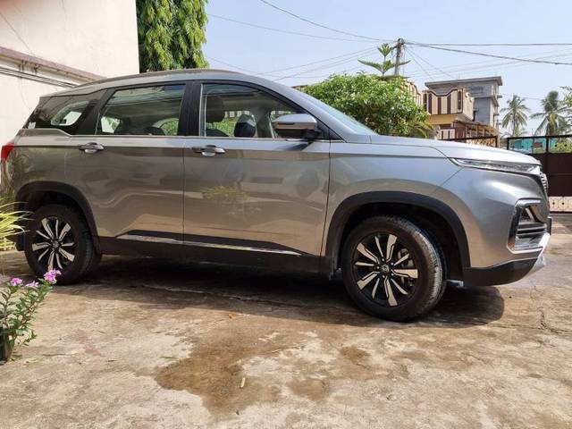 https://images10.gaadi.com/usedgaadi-sellcar/UsedCar/b48ec00d-e4a7-4b67-ac1c-c616721364a1/8ab63205-9e46-4098-b354-14f0b84f5528.jpg?imwidth=6401