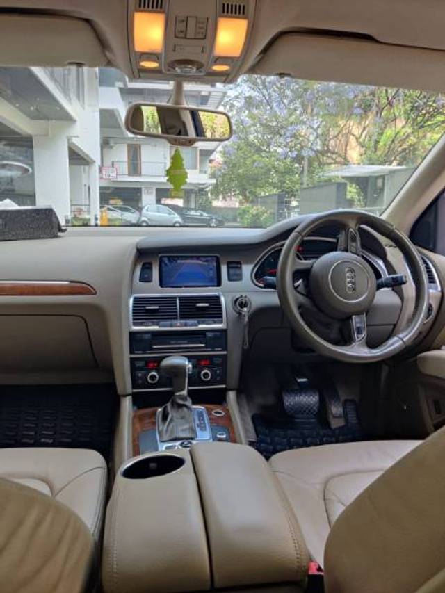 https://images10.gaadi.com/usedgaadi-sellcar/UsedCar/b4901592-a33c-49d9-908f-1b5aa41ad649/5fc41dfd-5e37-47fd-a1ad-0a891c933da0.jpeg?imwidth=6402