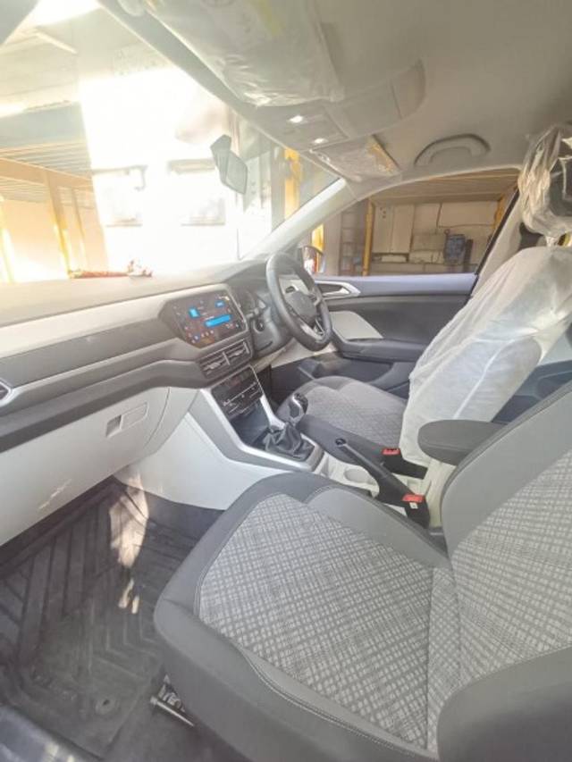 https://images10.gaadi.com/usedgaadi-sellcar/UsedCar/b4d36996-f4ae-4e82-9f0c-5f5a63b4339e/f78fc663-0441-4b51-8903-8bcceb3ea831.jpeg?imwidth=6402