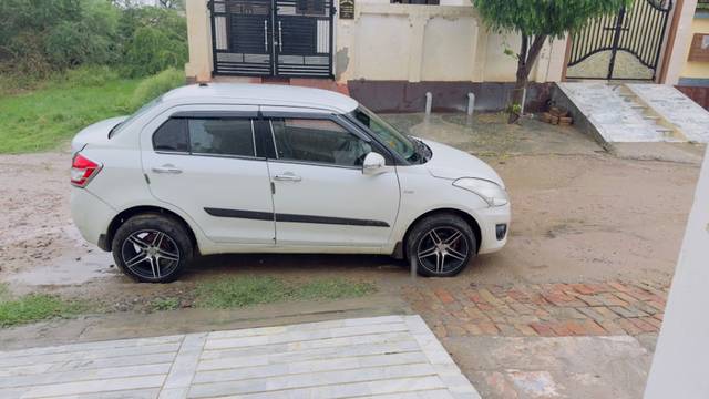 https://images10.gaadi.com/usedgaadi-sellcar/UsedCar/b5e3adf8-3fda-4578-9c9a-d3de5358c5fa/53d47865-c7bd-4d82-8418-5ca06951c8f9.jpeg?imwidth=6401