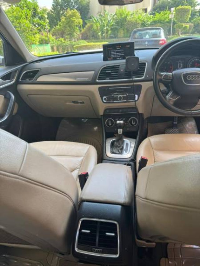 Second-hand 2016 Audi Q3 2.0 TDI Quattro for sale in Gurgaon-8