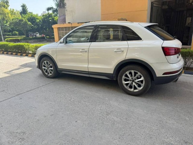 Second-hand 2016 Audi Q3 2.0 TDI Quattro for sale in Gurgaon-3