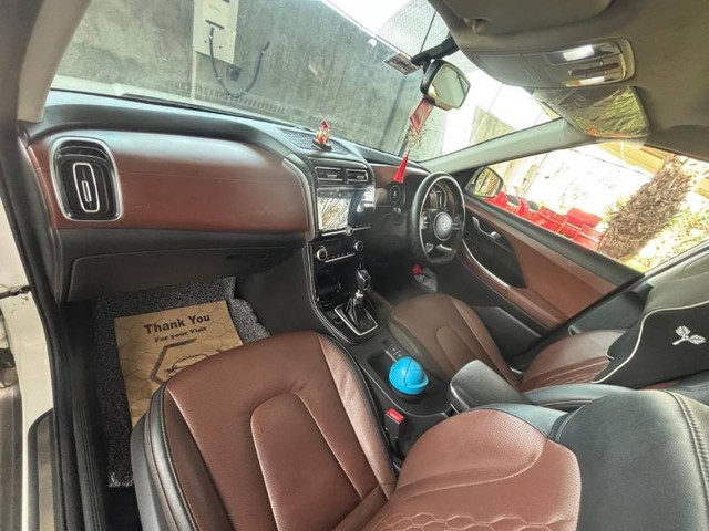 Hyundai Alcazar Platinum 7-Seater Second-hand 2021 Hyundai Alcazar Platinum 7-Seater for sale in Akluj-2