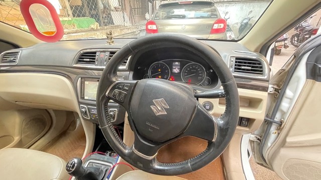 Second-hand 2015 Maruti Suzuki Ciaz VDi Plus SHVS for sale in Ahmedabad-4