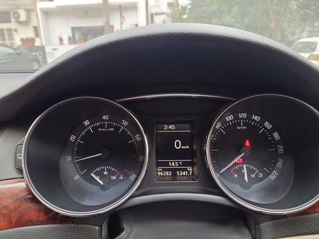 Second-hand 2011 Skoda Superb 1.8 TSI MT for sale in Chandigarh-5